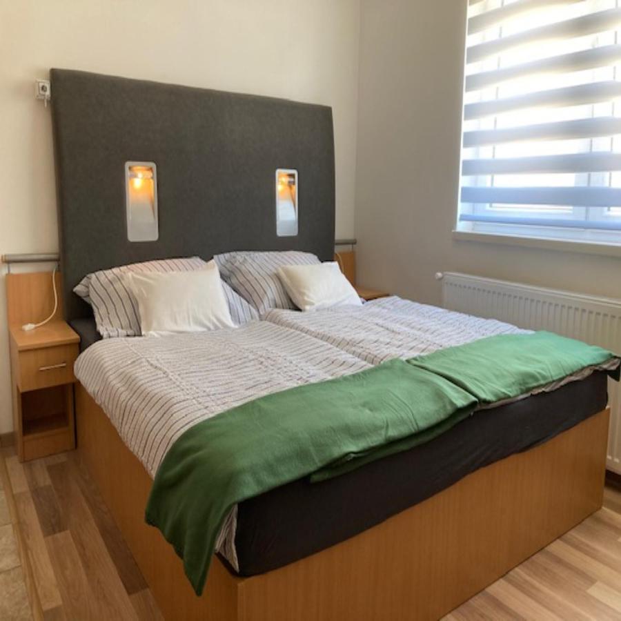 Pegazus Vendeghaz Hotel Hajduszoboszlo Bagian luar foto