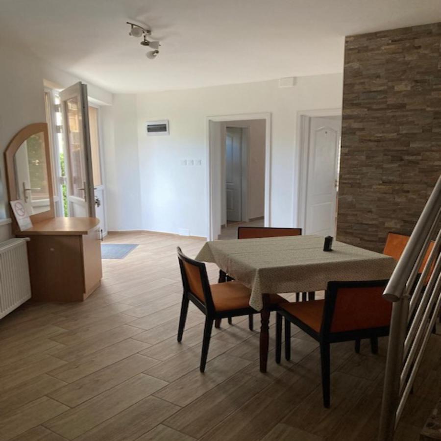 Pegazus Vendeghaz Hotel Hajduszoboszlo Bagian luar foto